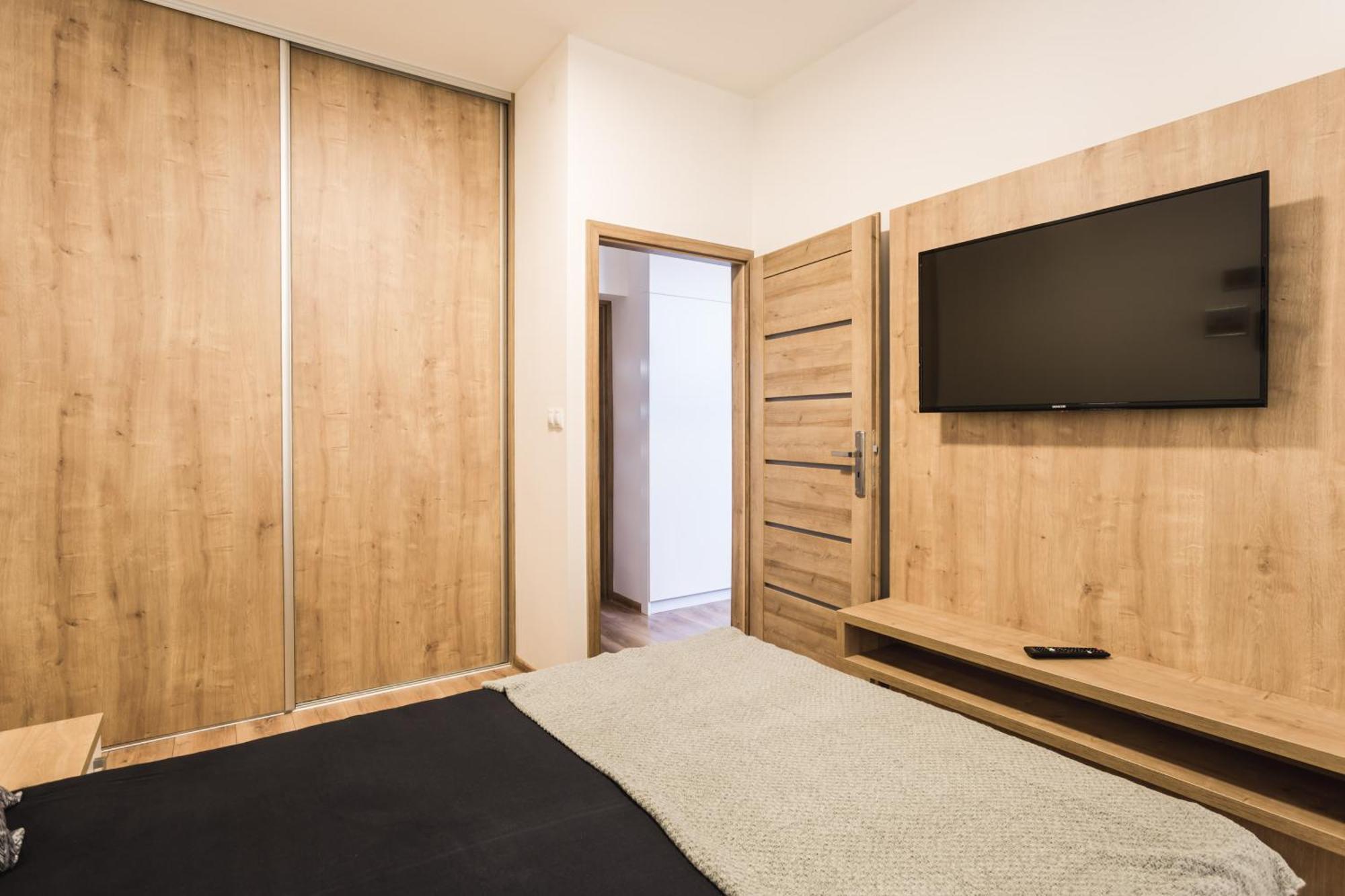 Flexihome Sk - Komenskeho - Private Parking Spot - Ultra Modern And Stylish Košice Habitación foto